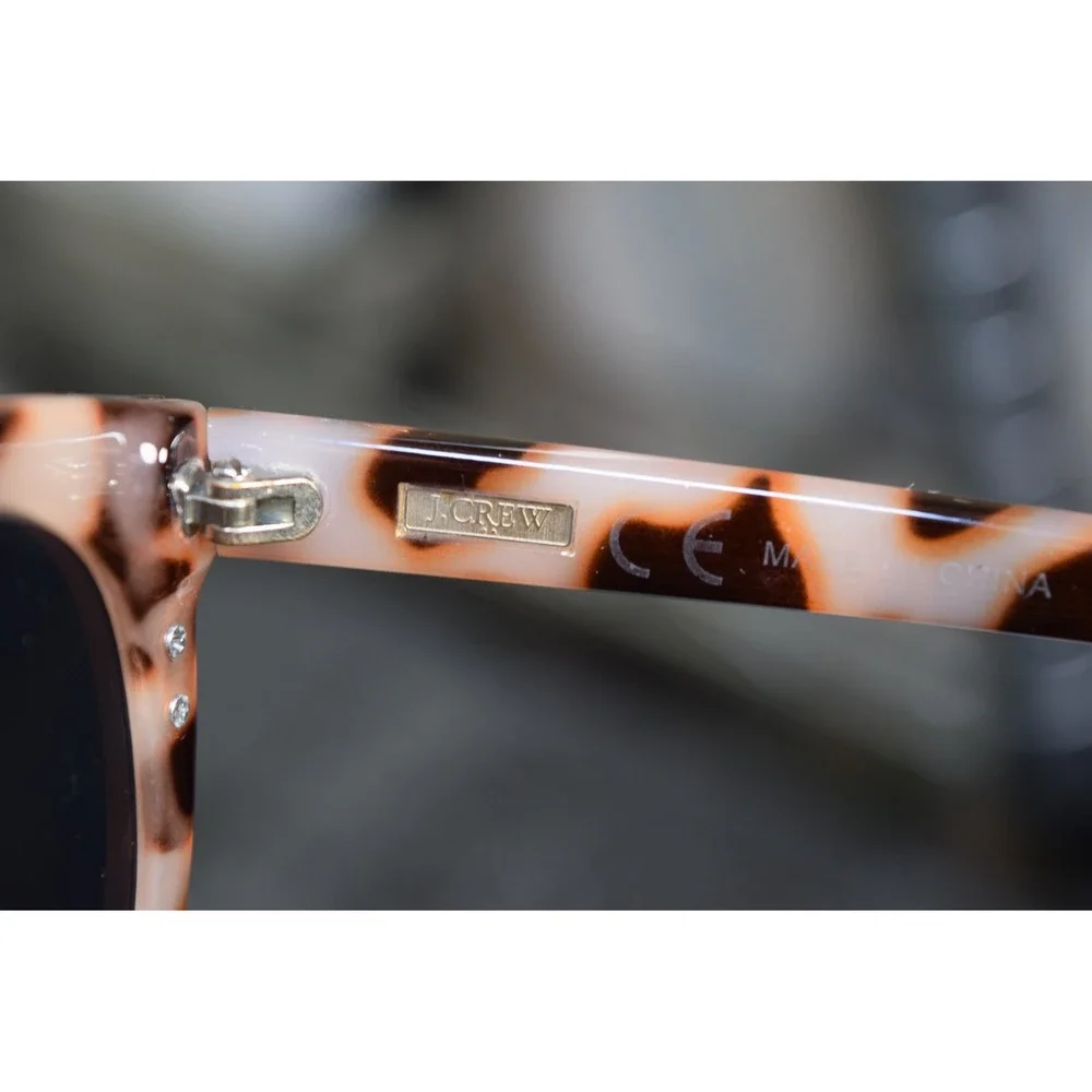 J Crew Womens Pink Tortoise Shell Round Sunglasses with Gold Metal Bridge